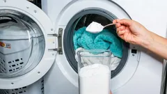 Passar a ferro está ultrapassado: 5 colheres de sopa na máquina de lavar para roupa lisa e fresca